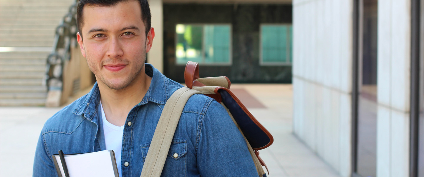 Étudiants à l’extérieur